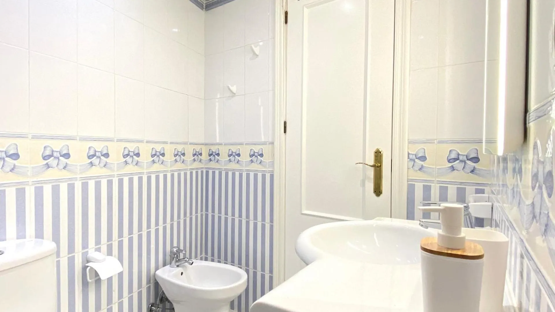 Alohamundi Compania Apartment Seville